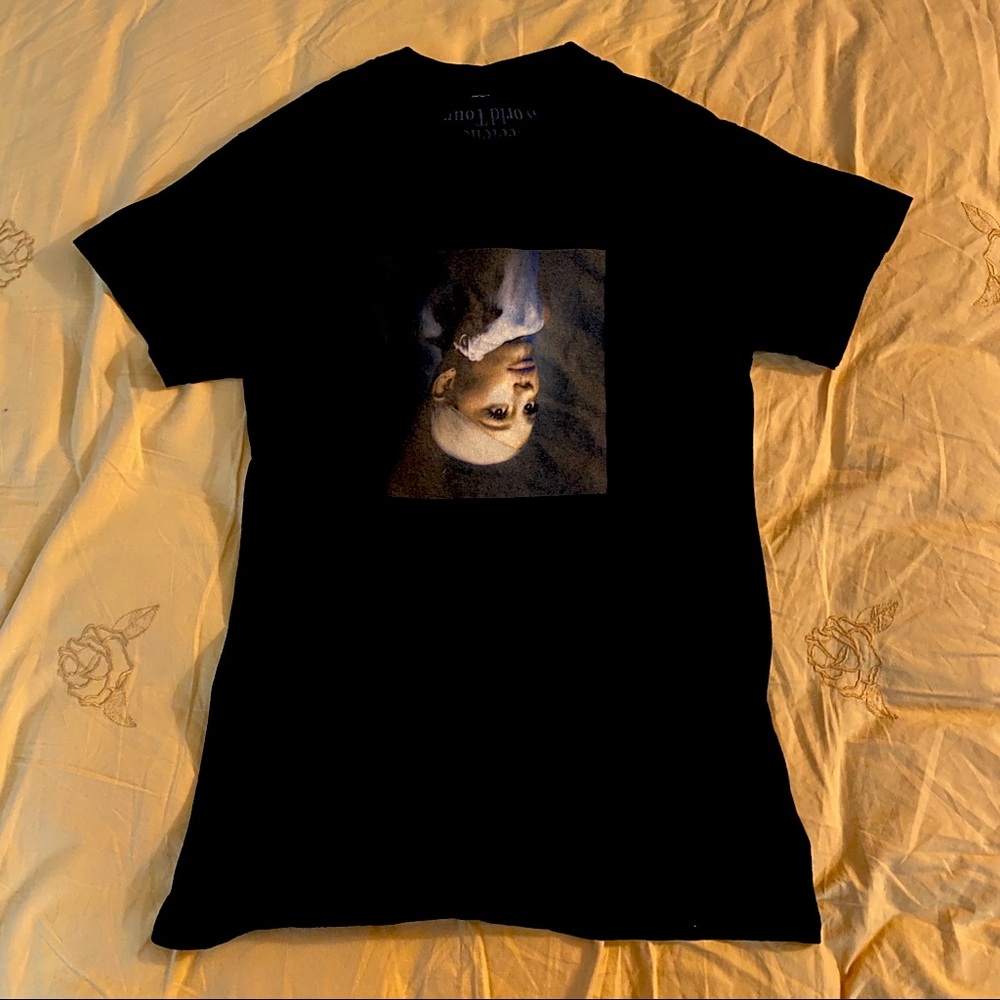 ariana grande sweetener tour t shirt